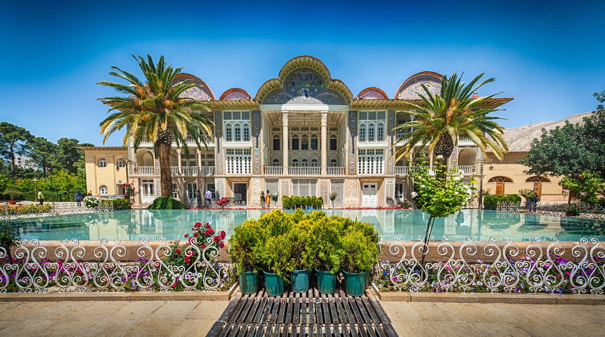 به شیراز سفر کنید
